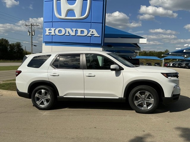 New 2025 Honda Pilot EX-L image 2