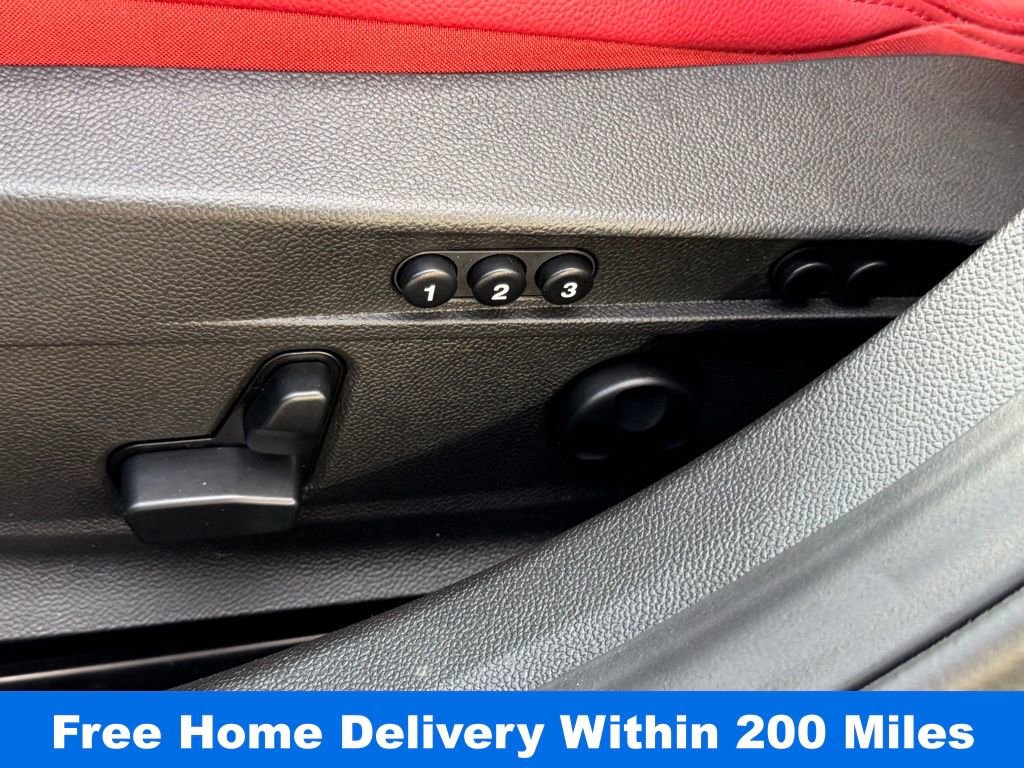 Used 2024 Alfa Romeo Giulia Veloce image 20