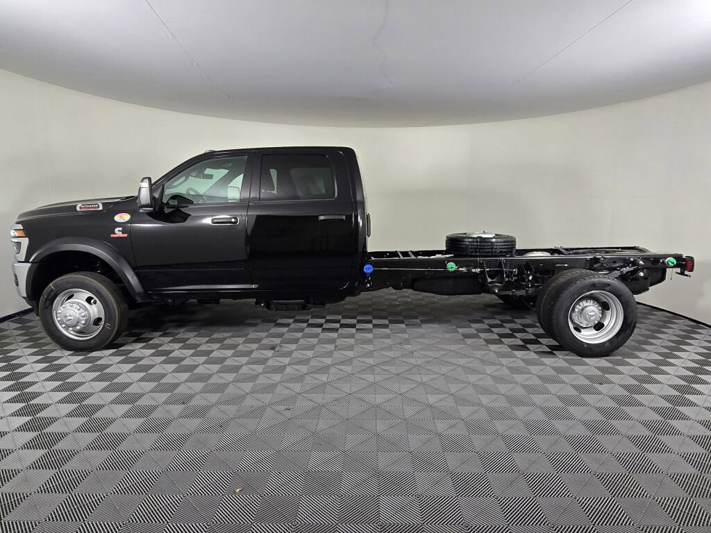 New 2026 RAM 5500 Tradesman w/ Chrome Appearance Group image 7