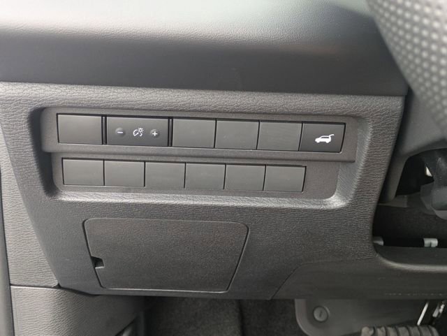 New 2025 Mitsubishi Outlander Trail Edition image 16