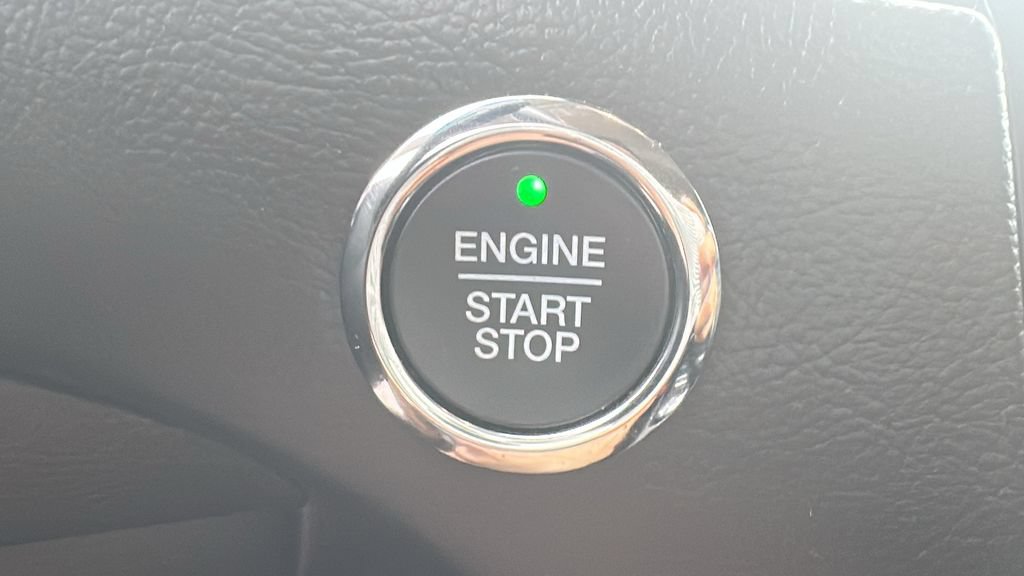 Used 2019 Ford Edge SEL w/ Equipment Group 201A FWD image 23