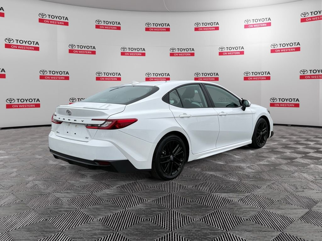 Certified 2025 Toyota Camry SE image 3