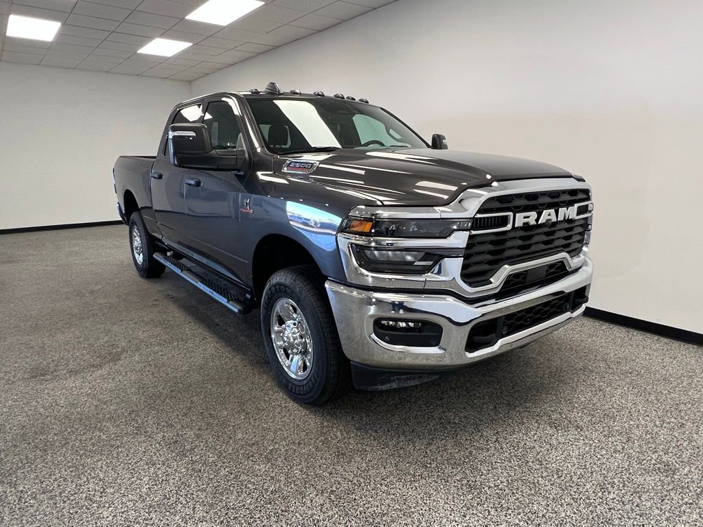 New 2025 RAM 2500 Tradesman AWD/4WD image 17