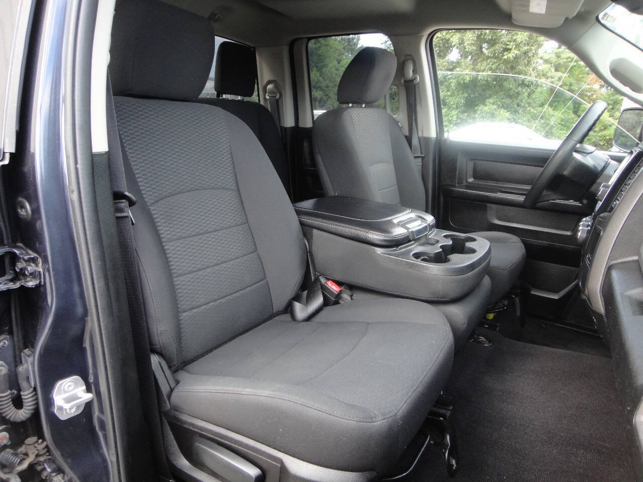 Used 2019 RAM 1500 Express AWD/4WD image 13