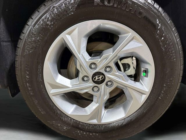 Used 2023 Hyundai Tucson SEL w/ Winter Package image 31