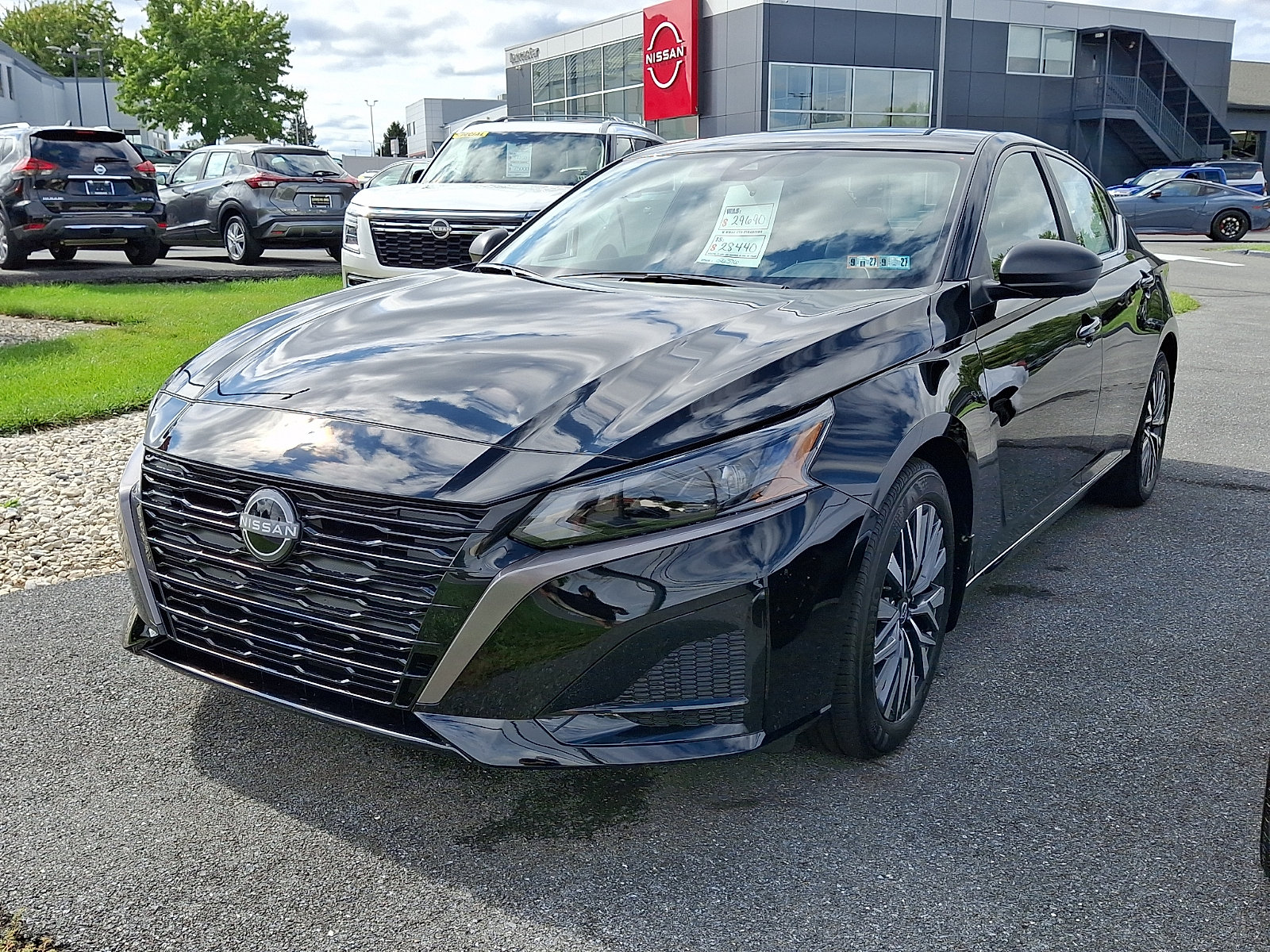 New 2026 Nissan Altima 2.5 SV FWD image 3