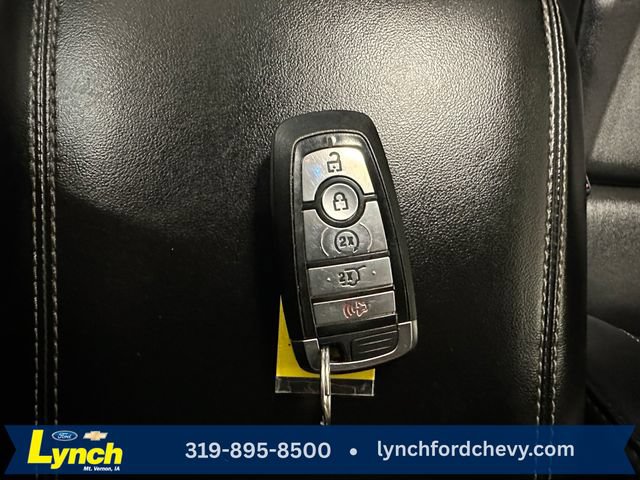Used 2021 Ford Explorer XLT w/ Equipment Group 202A AWD/4WD image 18
