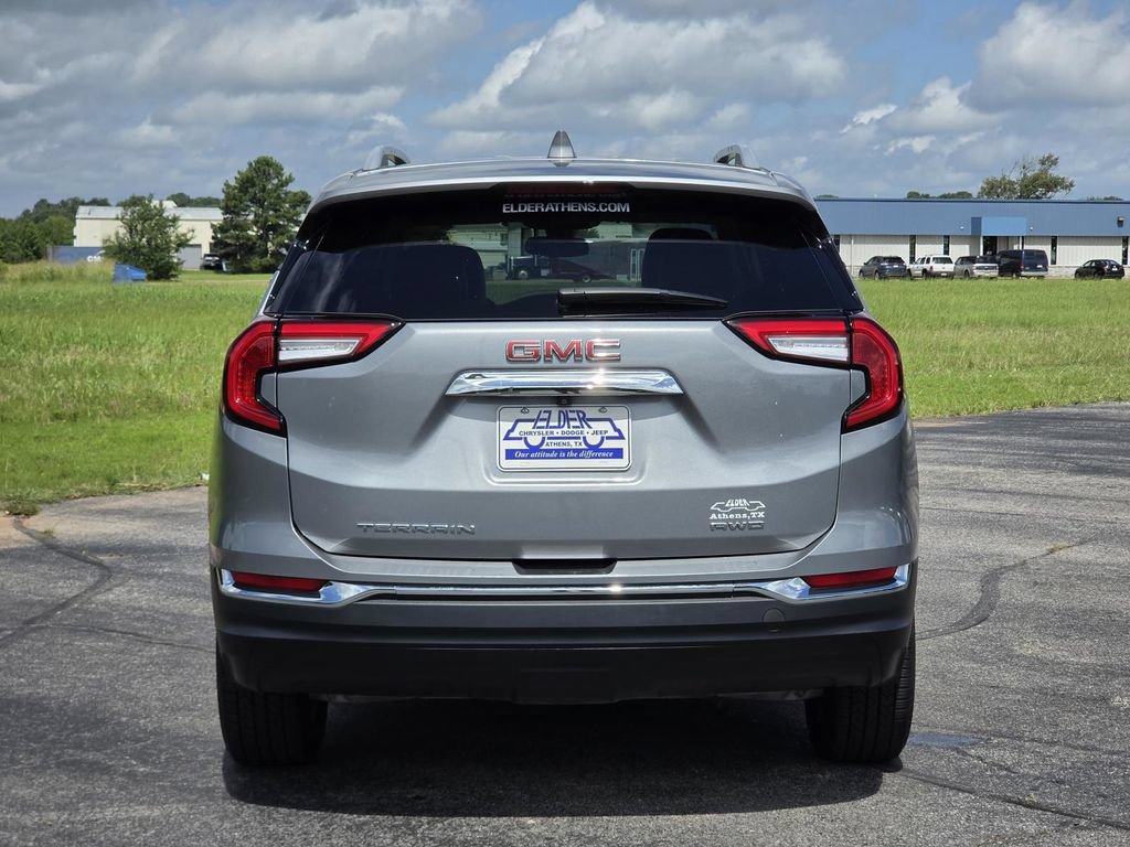 Used 2024 GMC Terrain SLT AWD/4WD image 5