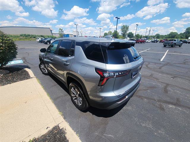 Used 2025 Chevrolet Equinox LT AWD/4WD image 9