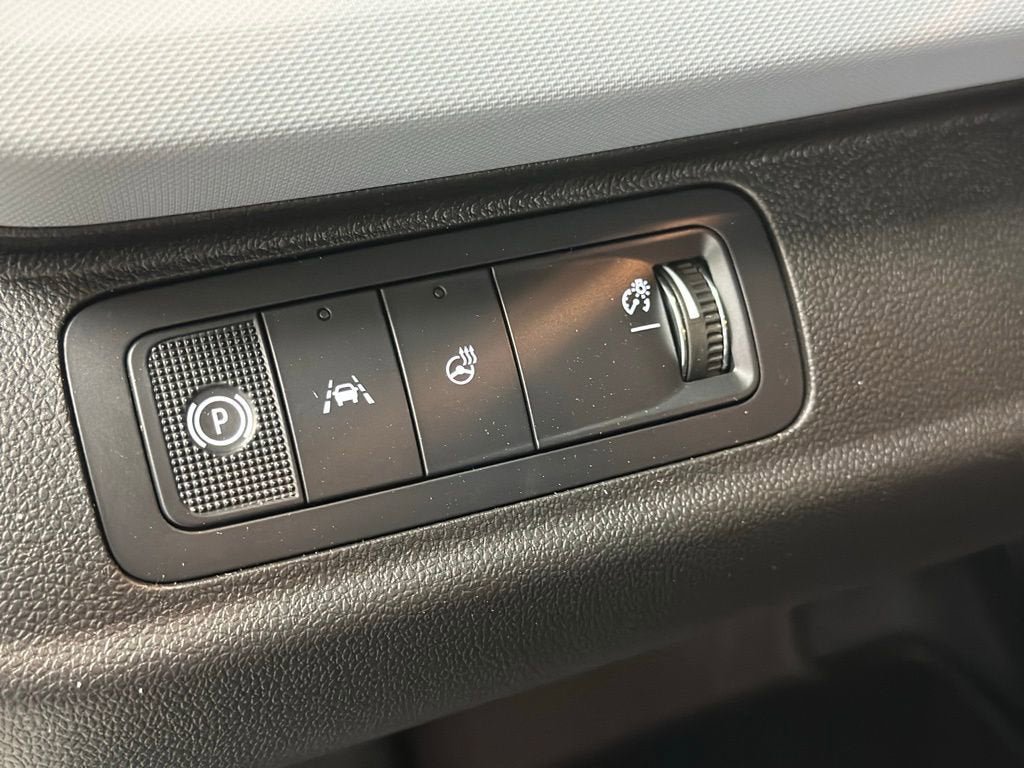 New 2027 Chevrolet Bolt RS FWD image 18
