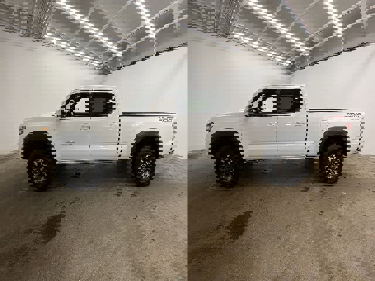 Used 2023 Toyota Tacoma TRD Off-Road image 3