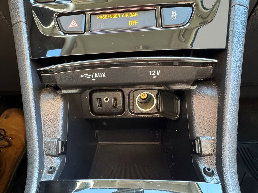 Used 2022 Buick Encore Preferred w/ Safety Package image 22