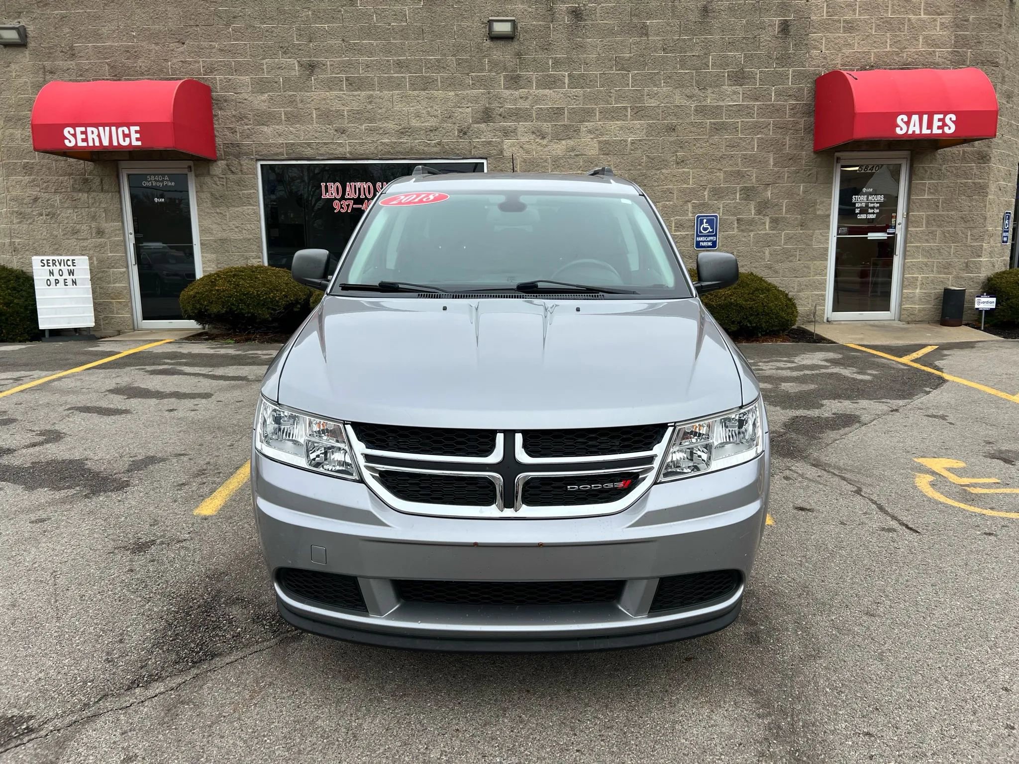 Used 2018 Dodge Journey SE w/ Popular Equipment Group FWD image 2