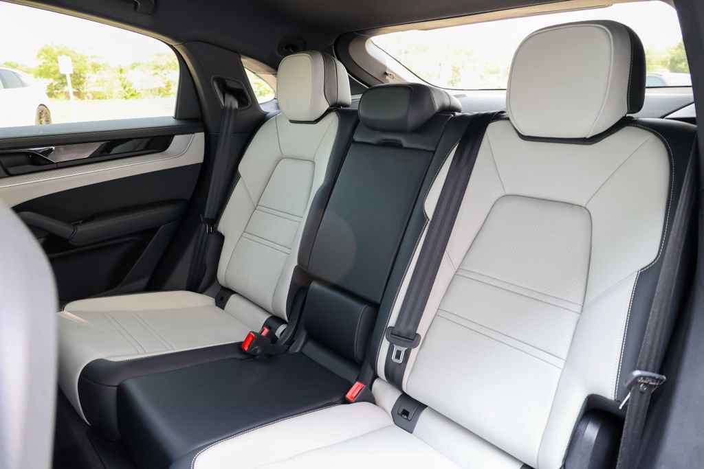 Certified 2026 Porsche Cayenne Coupe AWD/4WD image 49