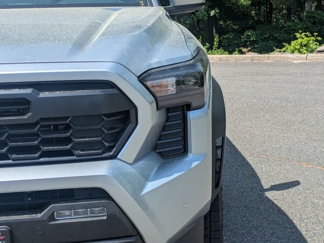 New 2026 Toyota Tacoma TRD Off-Road w/ TRD Off Road Premium Package AWD/4WD image 10