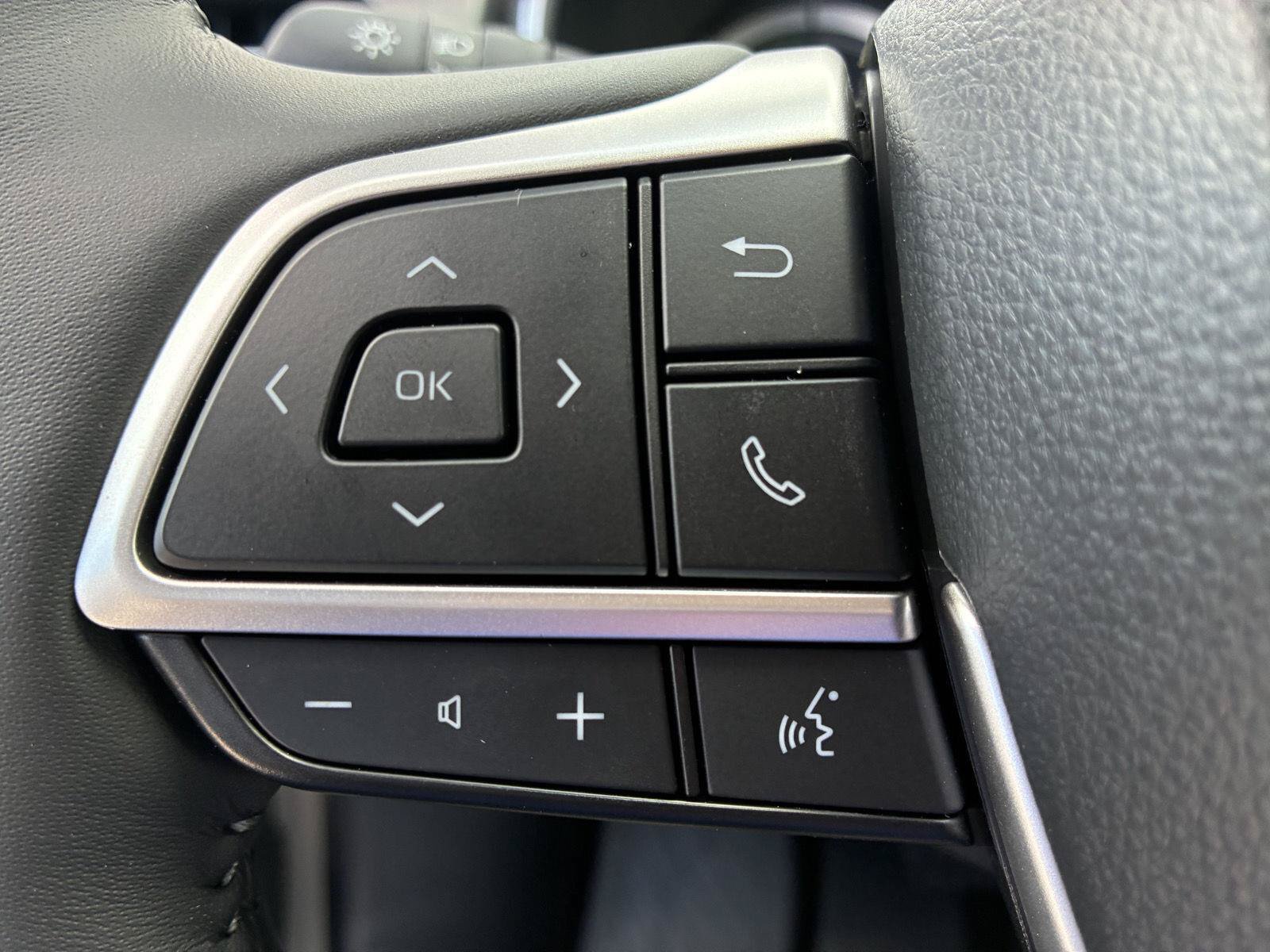 Used 2026 Toyota Highlander XLE AWD/4WD image 28