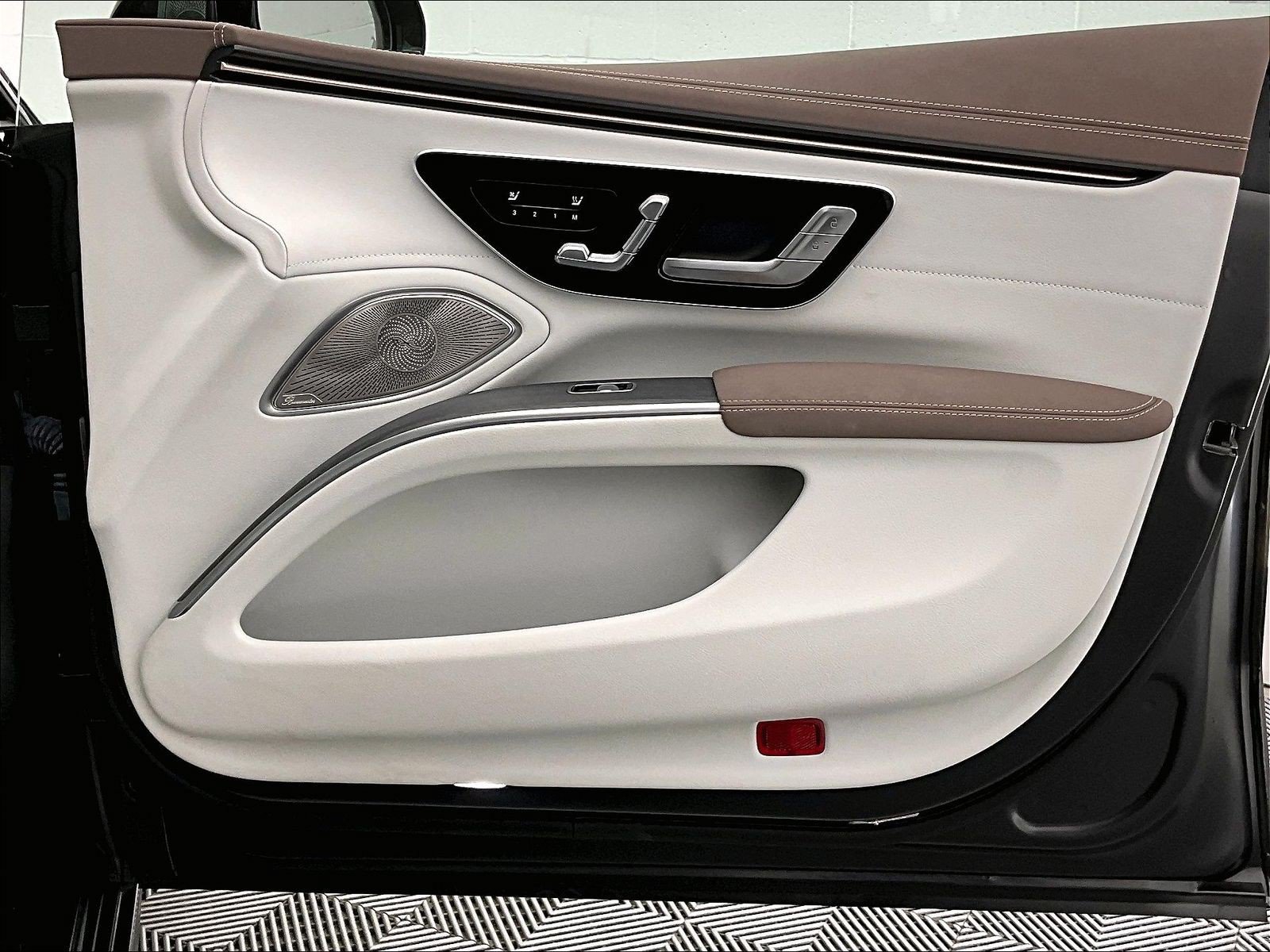 Certified 2024 Mercedes-Benz EQS 450+ Sedan image 24