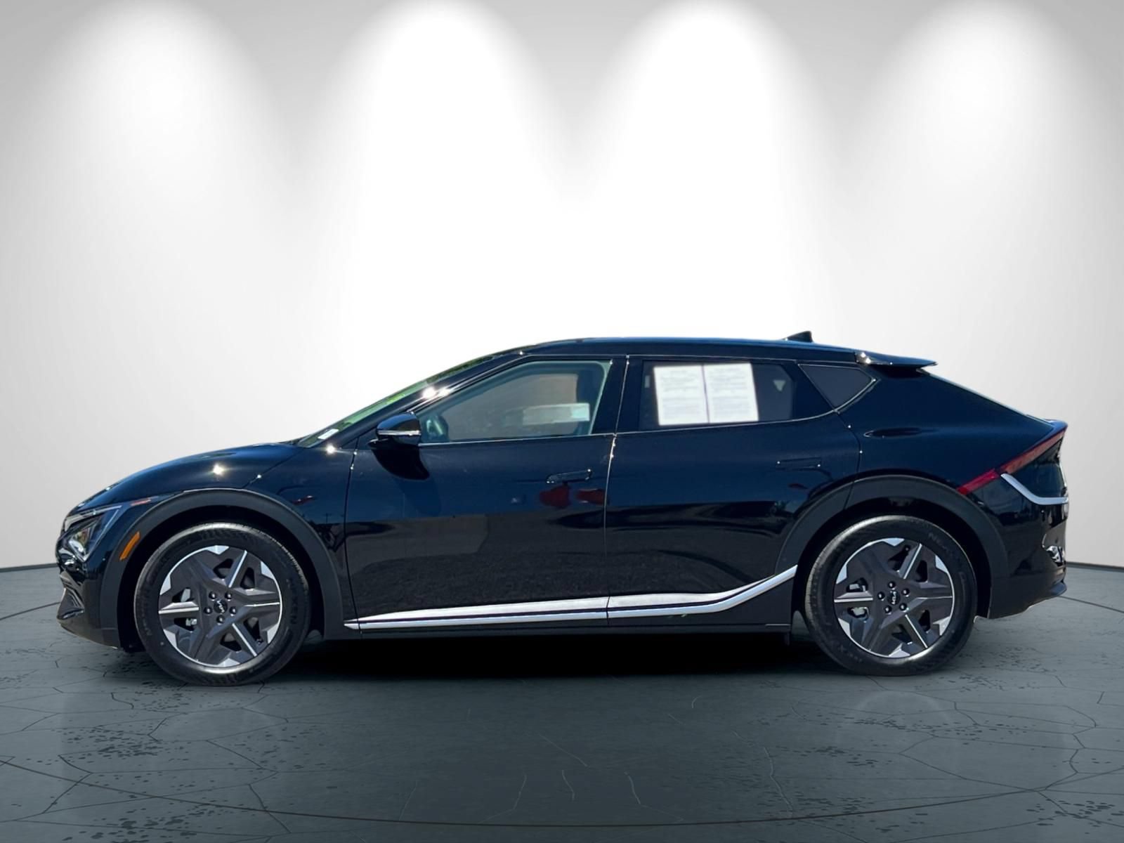 Used 2025 Kia EV6 Light RWD image 7