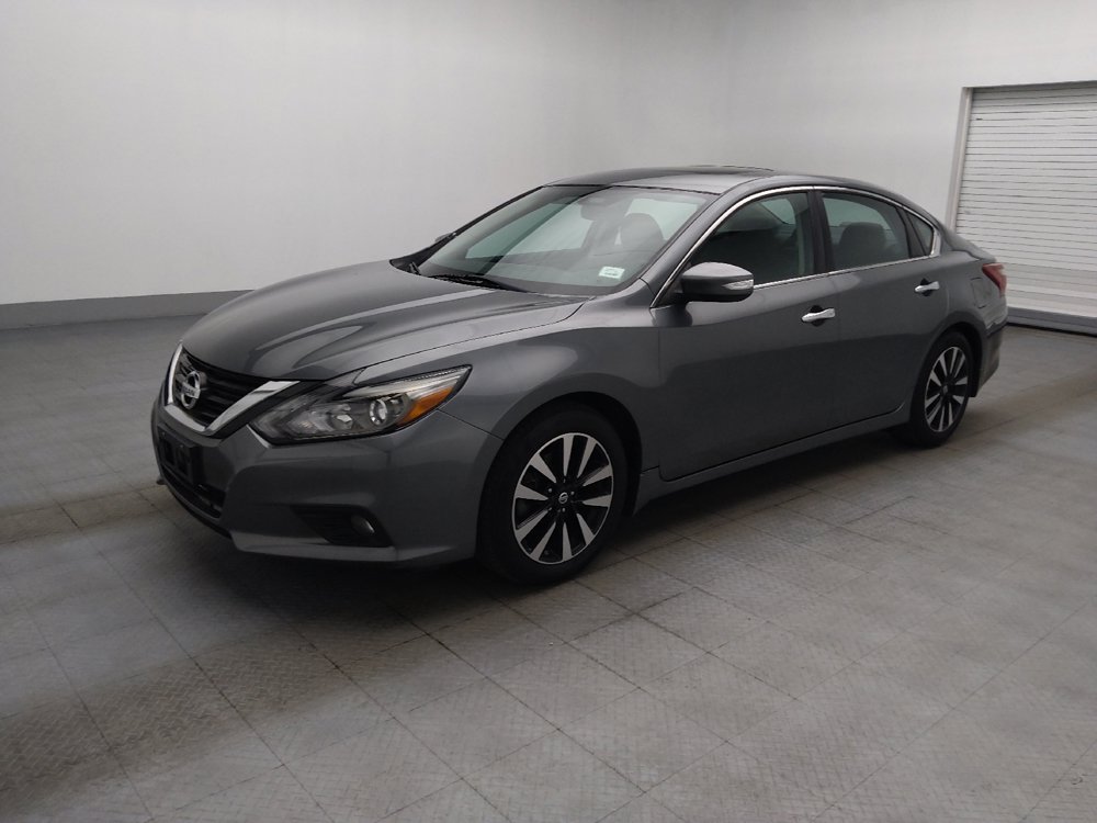 Used 2018 Nissan Altima 2.5 SL w/ 2.5 SL Technology Package FWD image 2
