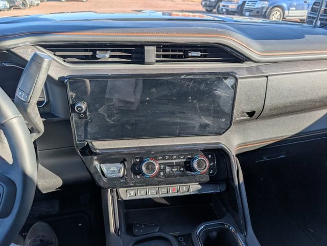 Used 2025 GMC Sierra 3500 AT4 w/ AT4 Premium Plus Package image 22