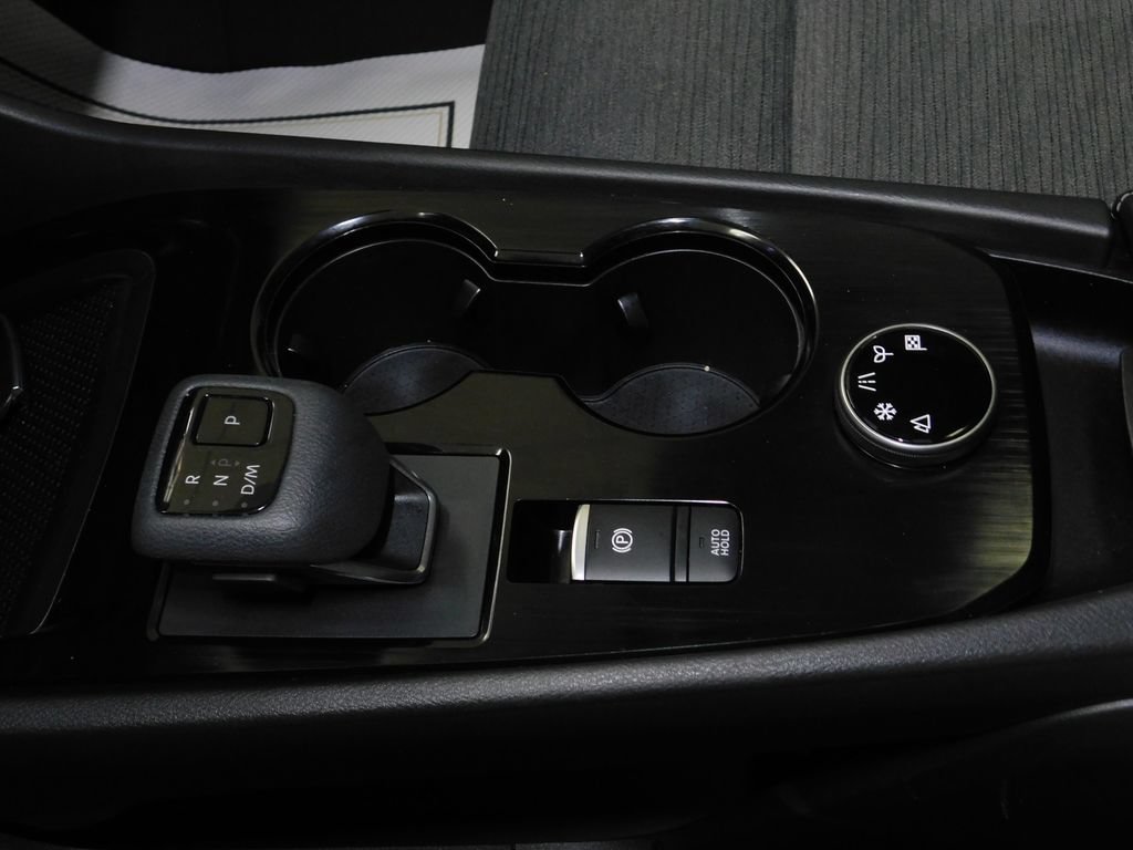 Used 2023 Nissan Rogue SV AWD/4WD image 31