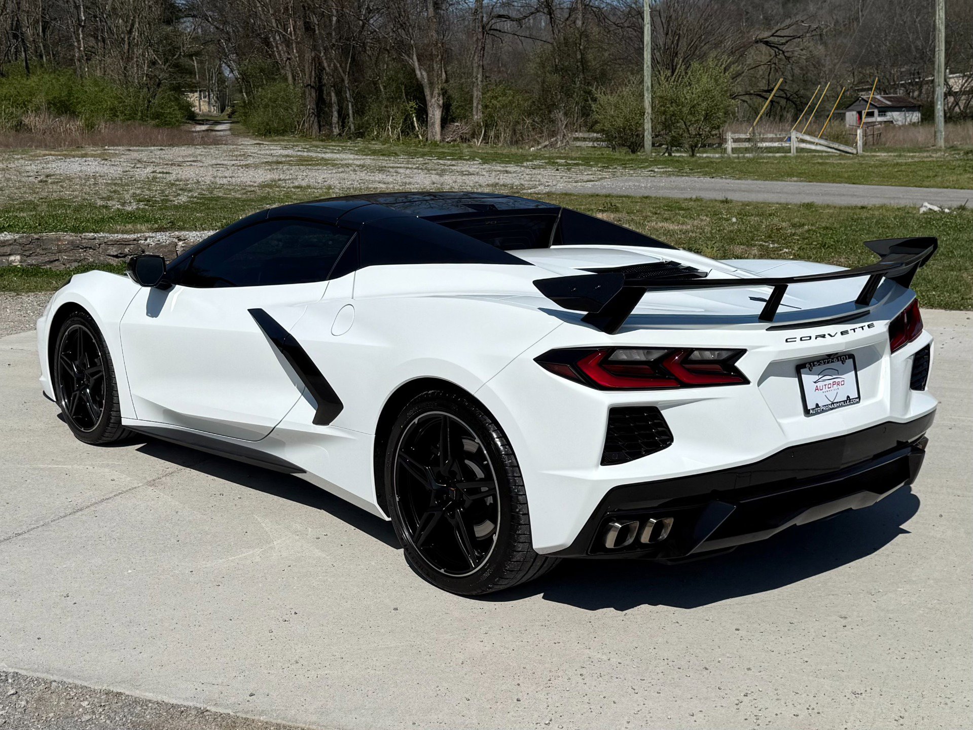 Used 2023 Chevrolet Corvette Stingray Premium Conv w/ Z51 Performance Package RWD image 4