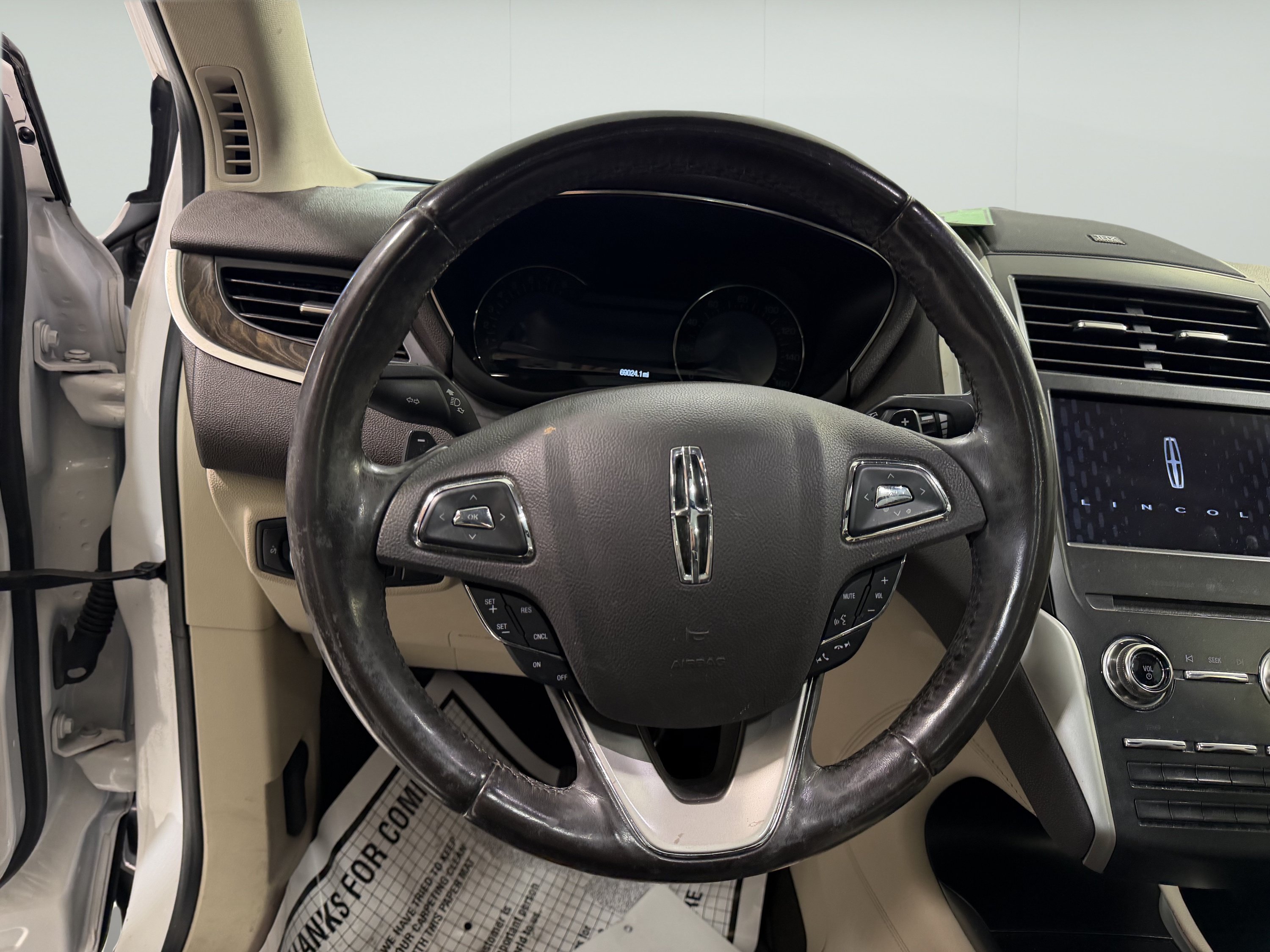 Used 2019 Lincoln MKC Reserve w/ MKC Climate Package AWD/4WD image 14