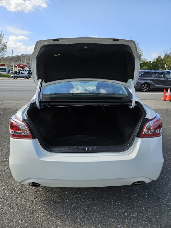 Used 2013 Nissan Altima 2.5 SV FWD image 21