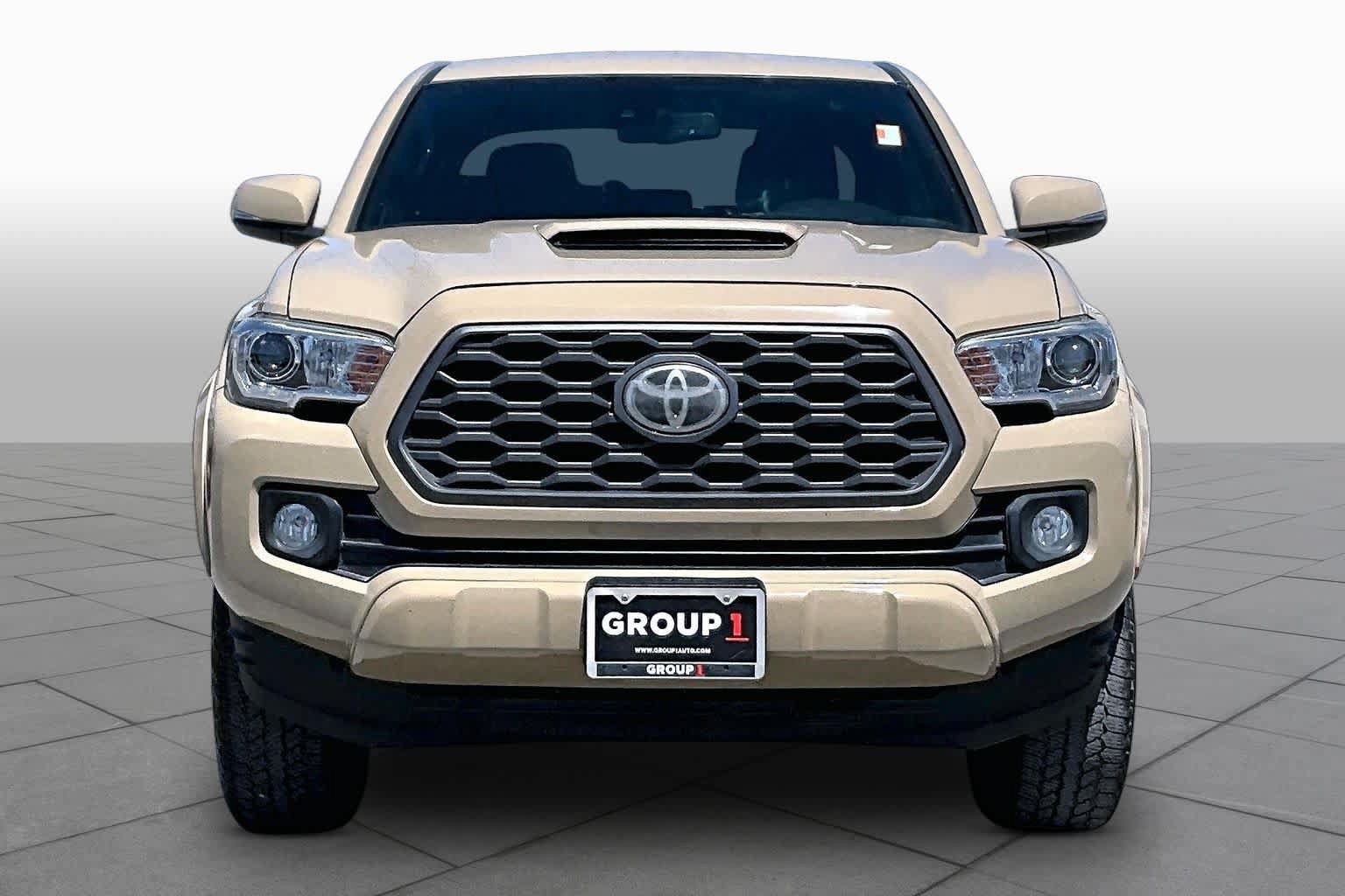 Used 2020 Toyota Tacoma TRD Sport w/ Technology Package AWD/4WD image 4