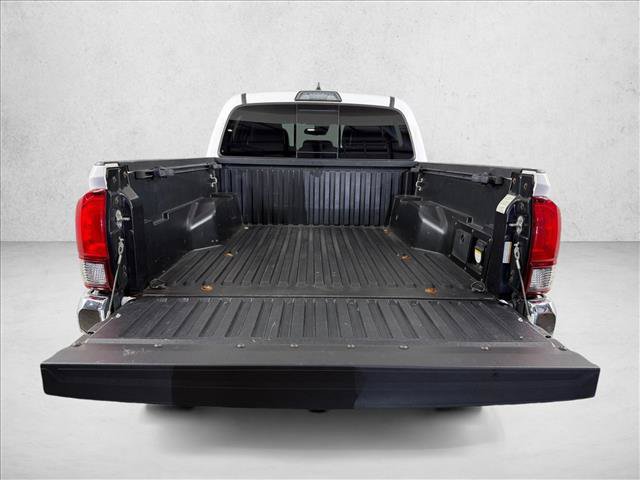 Used 2019 Toyota Tacoma TRD Off-Road AWD/4WD image 18