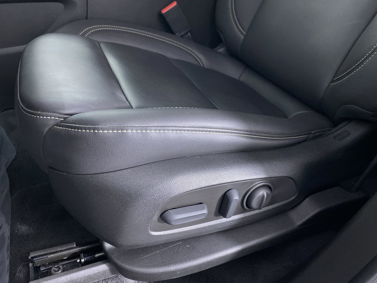 Certified 2023 Chevrolet Traverse LT image 9