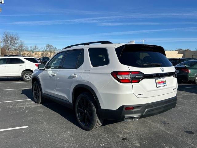 New 2025 Honda Pilot Black Edition image 3