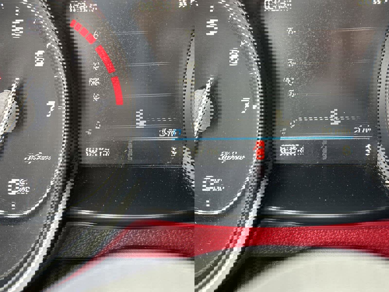 Used 2020 Alfa Romeo Stelvio w/ Nero Edizione image 18