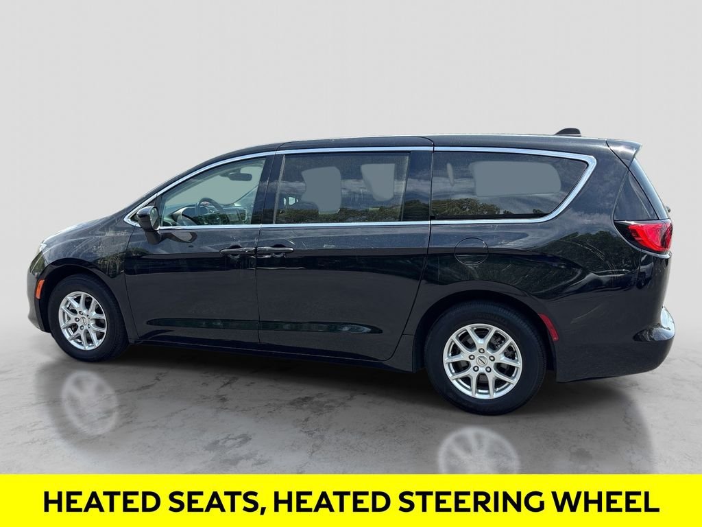 Used 2023 Chrysler Voyager LX w/ Fleet Security Group FWD image 2