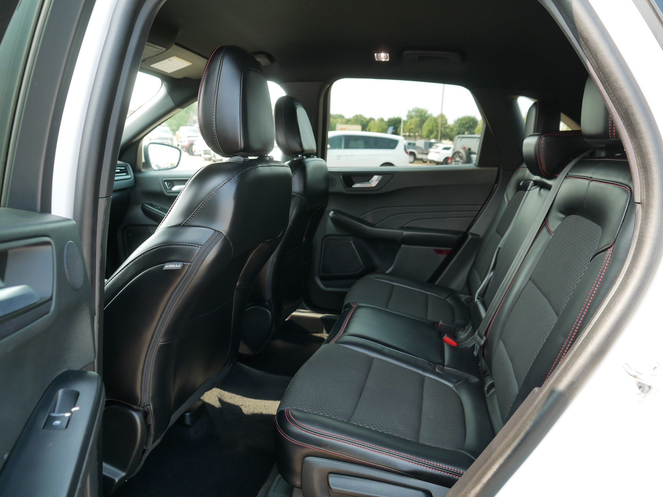 Used 2023 Ford Escape ST-Line Select w/ Tech Pack #2 AWD/4WD image 34