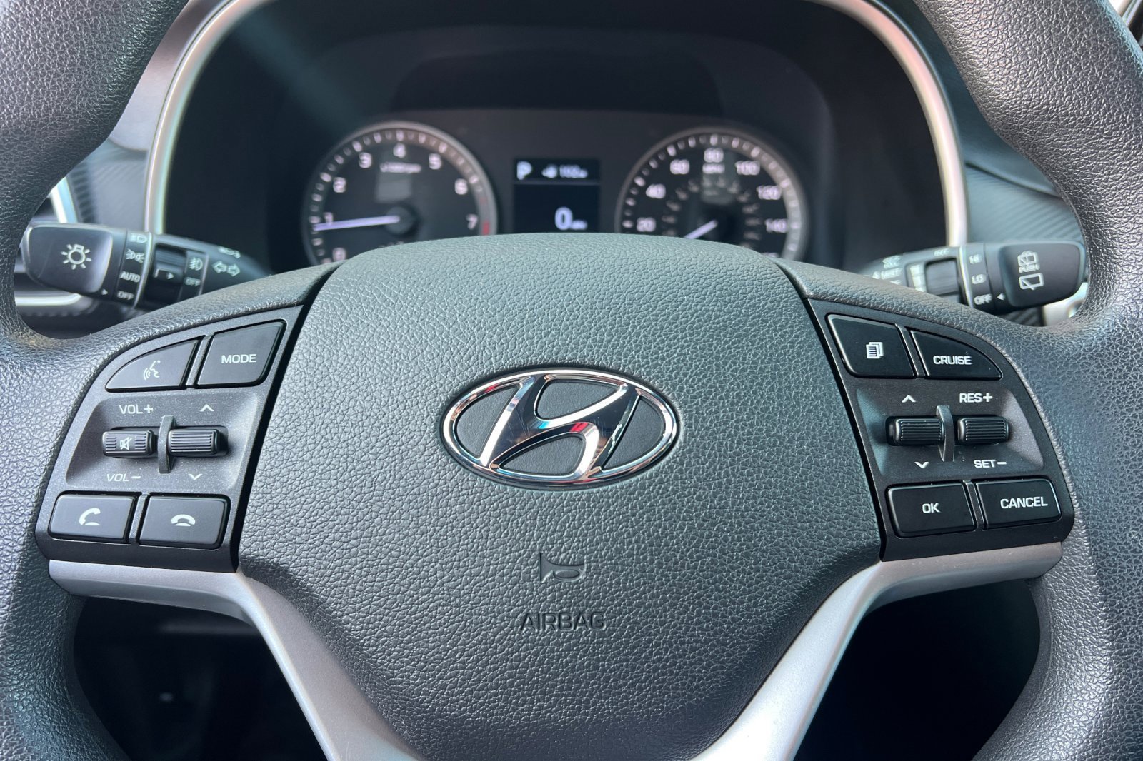 Used 2019 Hyundai Tucson Sport image 32