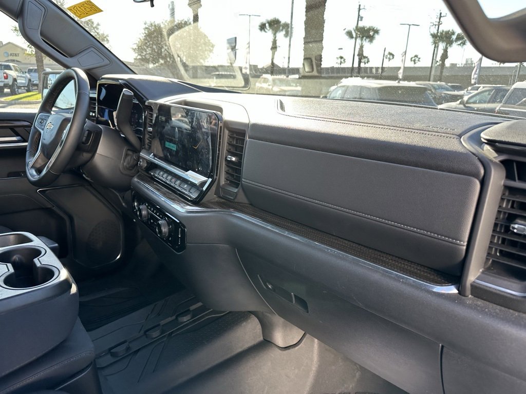 Used 2023 Chevrolet Silverado 1500 LT image 23