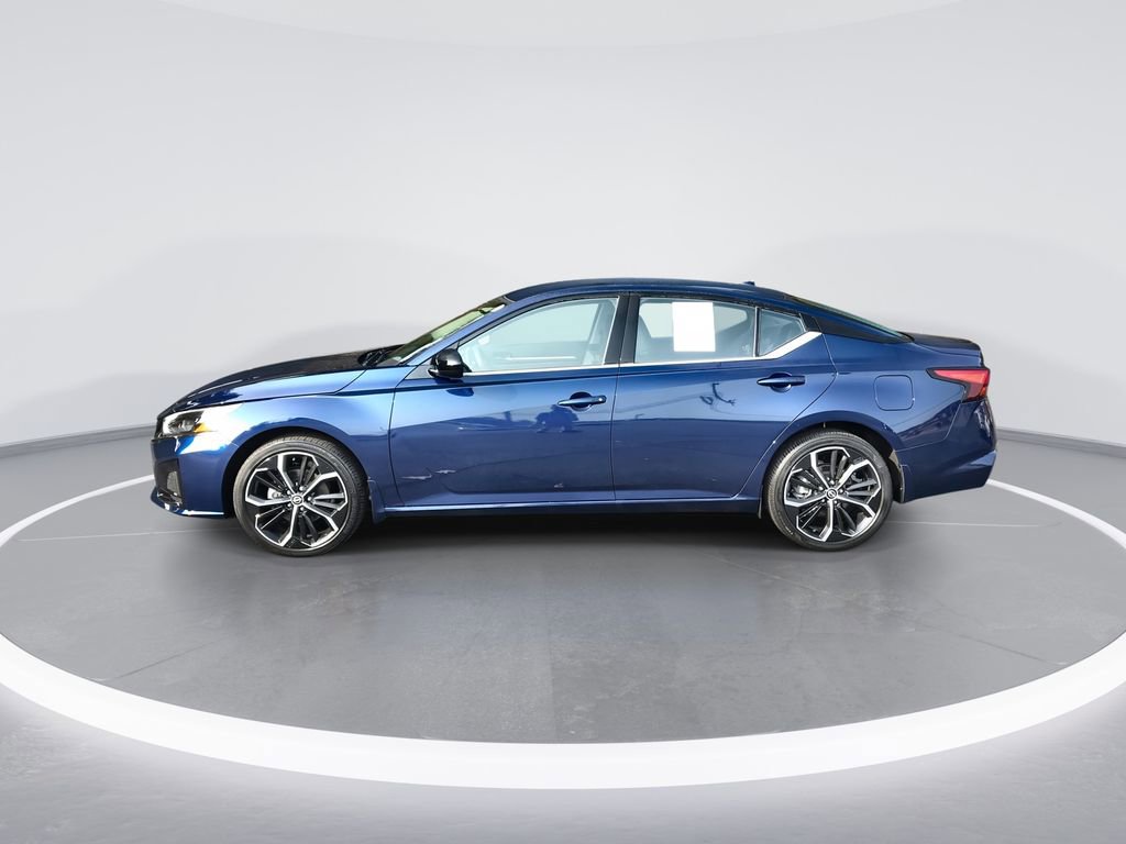 Used 2024 Nissan Altima 2.5 SR image 5