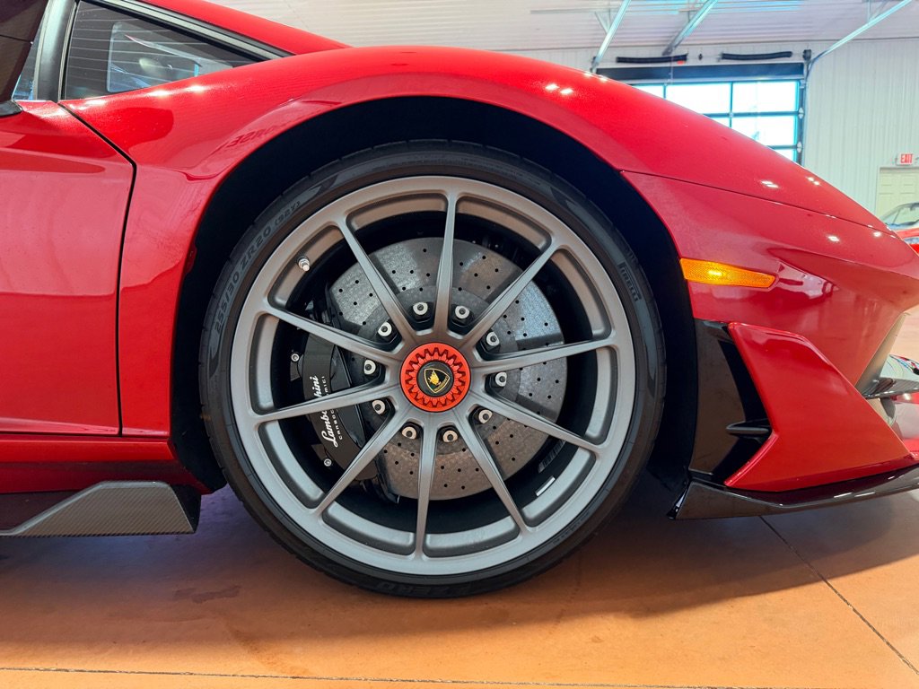 Used 2019 Lamborghini Aventador SVJ image 20