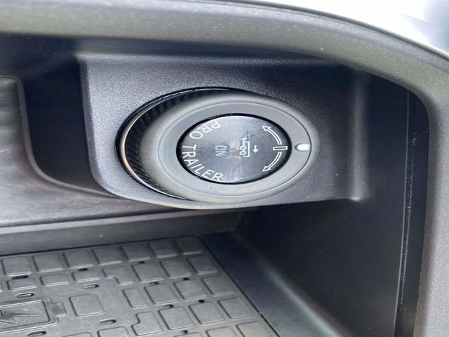 Used 2025 Ford Expedition Active AWD/4WD image 30