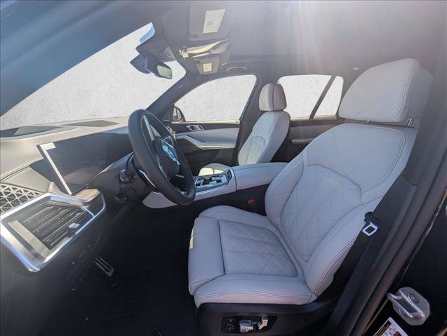 New 2026 BMW X5 xDrive50e w/ M Sport Package AWD/4WD image 9