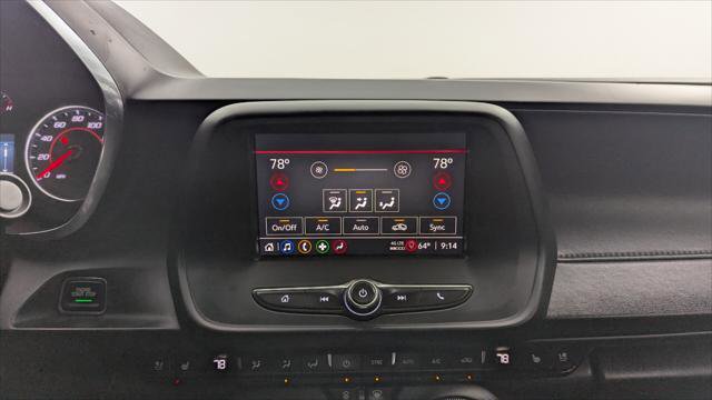 Used 2021 Chevrolet Camaro LT w/ RS Package image 26