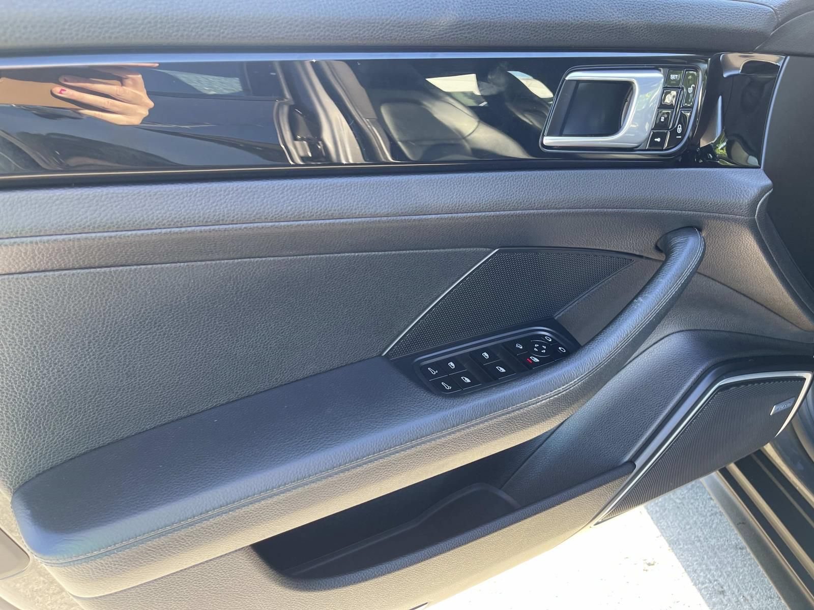 Used 2018 Porsche Panamera 4 AWD/4WD image 14