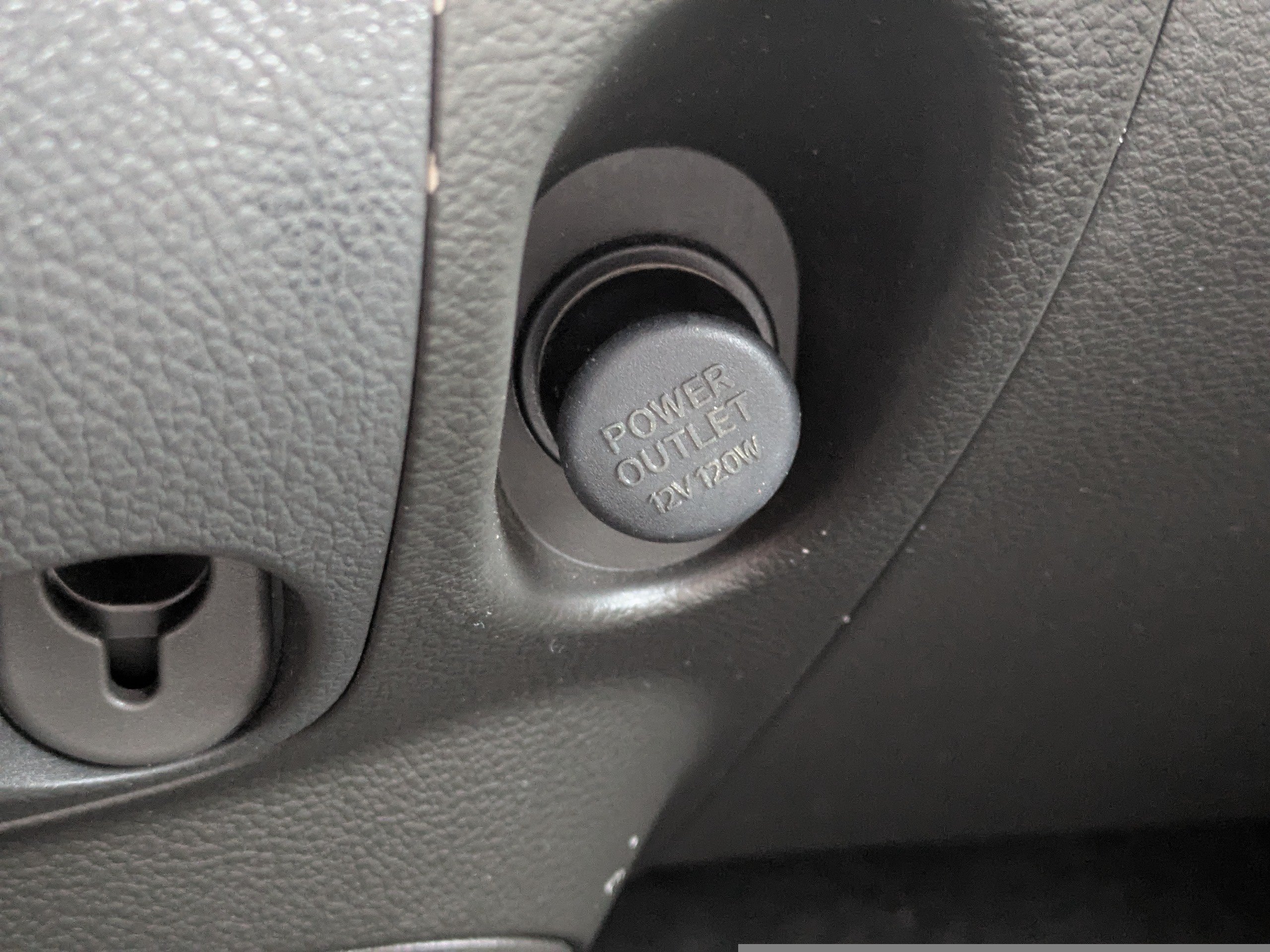 Used 2010 Nissan Cube 1.8 SL w/ Interior Designer Pkg FWD image 26