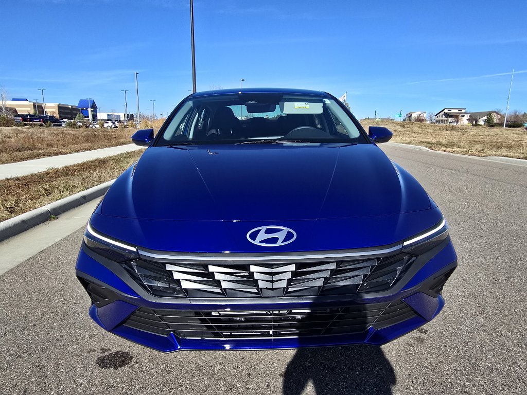 New 2026 Hyundai Elantra Blue image 8