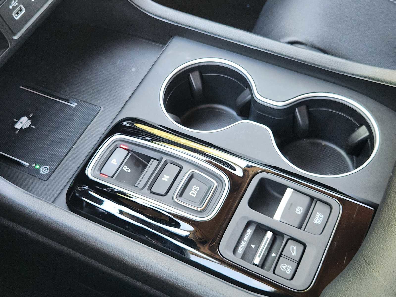 Certified 2025 Honda Pilot Touring image 19
