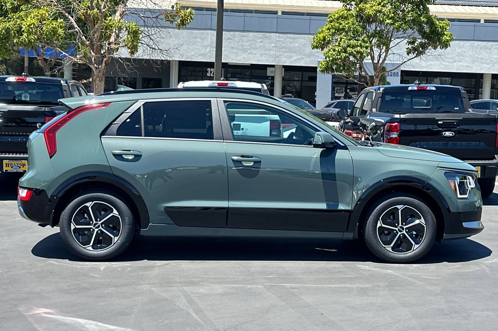 New 2026 Kia Niro FWD image 3