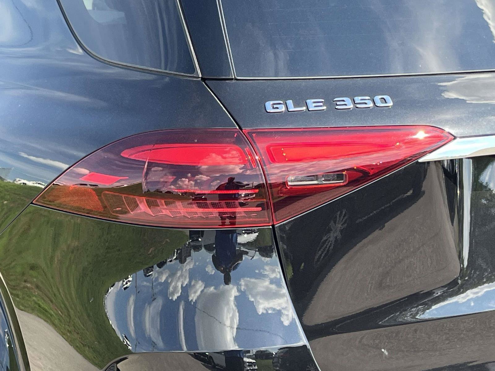 Used 2026 Mercedes-Benz GLE 350 4MATIC image 10