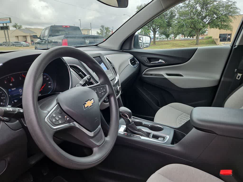 Used 2023 Chevrolet Equinox LS w/ LS Convenience Package FWD image 10