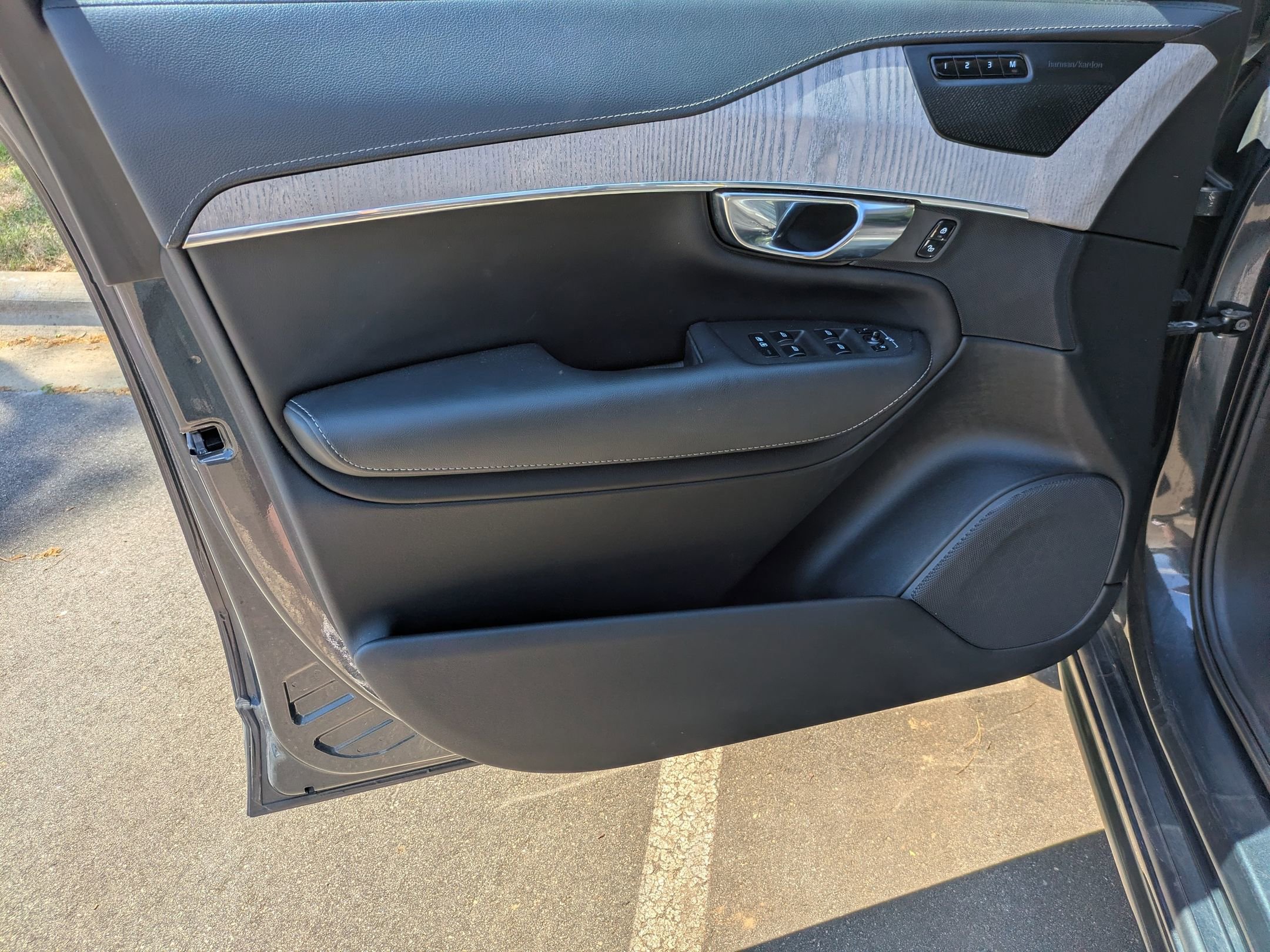 Used 2022 Volvo XC90 T6 Inscription w/ Advanced Package AWD/4WD image 10